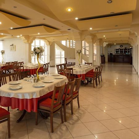 Hotel Denis Daneş 외부 사진