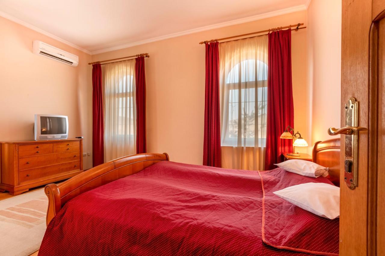Hotel Denis Daneş 외부 사진