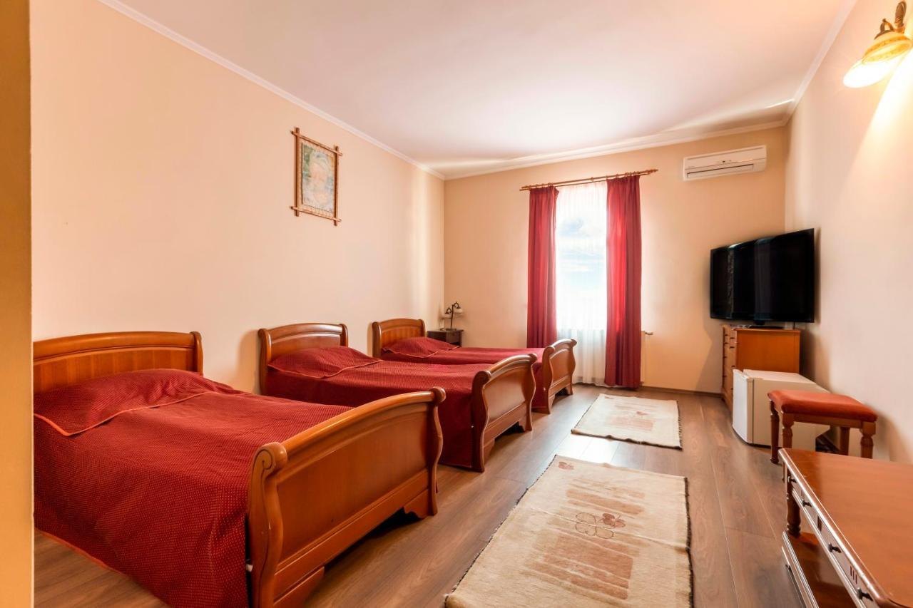 Hotel Denis Daneş 외부 사진